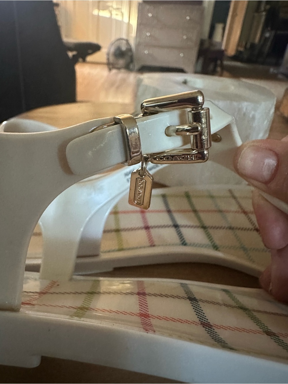 Coach White T‑Strap jelly Sandals Size 8 Multicolor Plaid Insole silver hardware - Picture 3 of 5